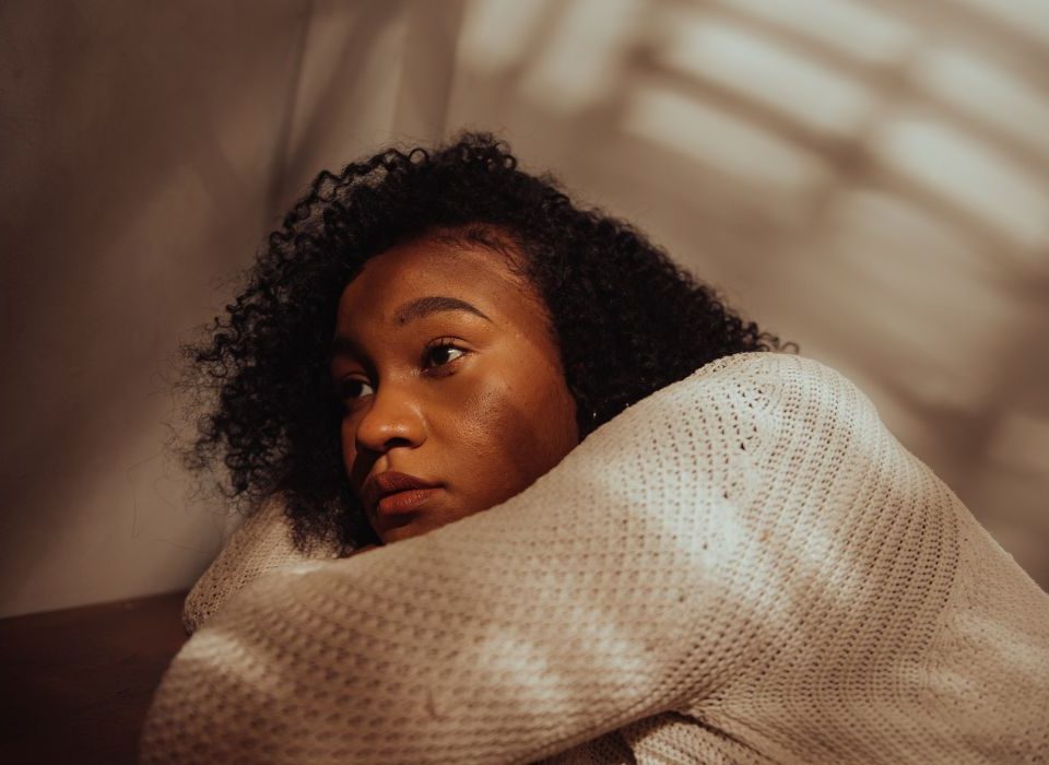 black woman depicting minority mental health disparities